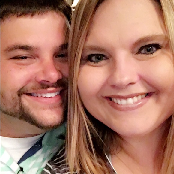 Meet your Posher, Valerie - Picture 2 of 3